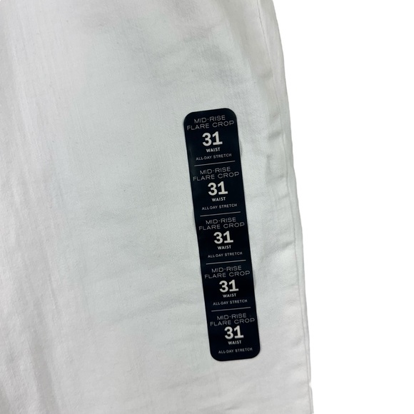 NWT J. Crew Mid-Rise Flare Crop Signature Stretch Raw Hem Jeans White Sz 31 - Picture 4 of 9
